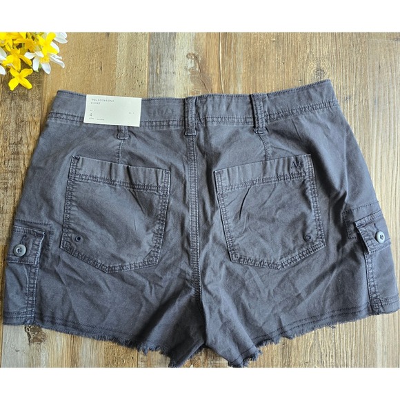 NWT American Eagle Boyfriend Shorts Size 4 30W Black/Gray Cargo Casual AEO - Picture 4 of 13